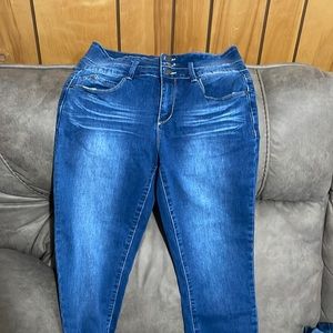 YMI wannabettabutt jeans